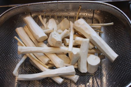 Peeled and Washed Horseradish Roots